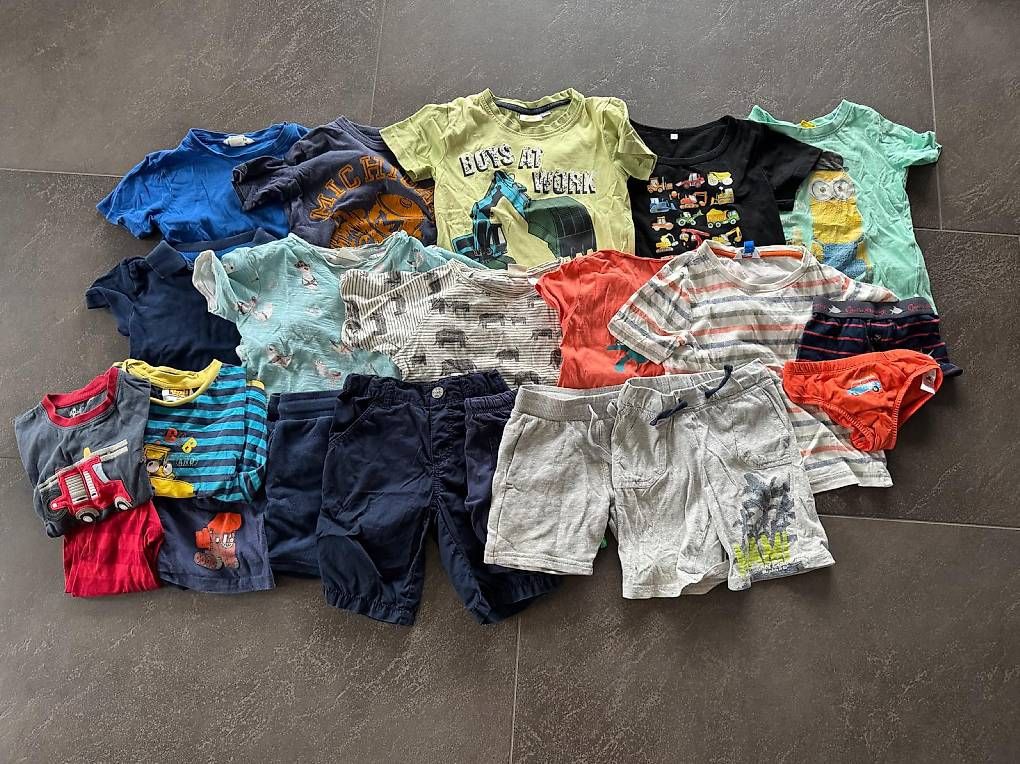 Lotti & Set di vestiti: Kleiderpaket Sommer 98/104 – Usato da Brütten venduto da Snowkiwi 1
