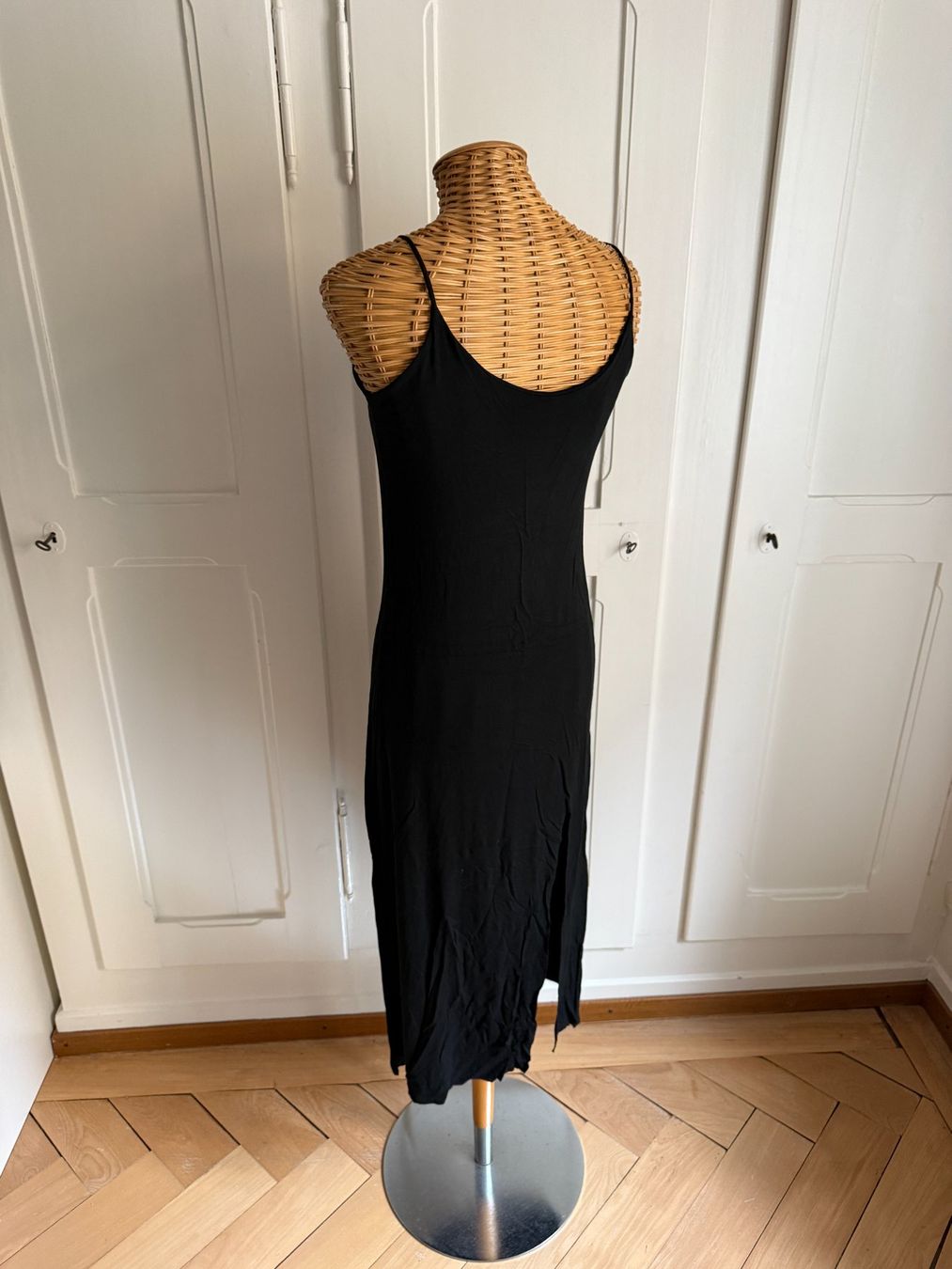 Kleider: Jersey Trägerkleid schwarz S – Gebraucht aus Zürich von Diazaio 2