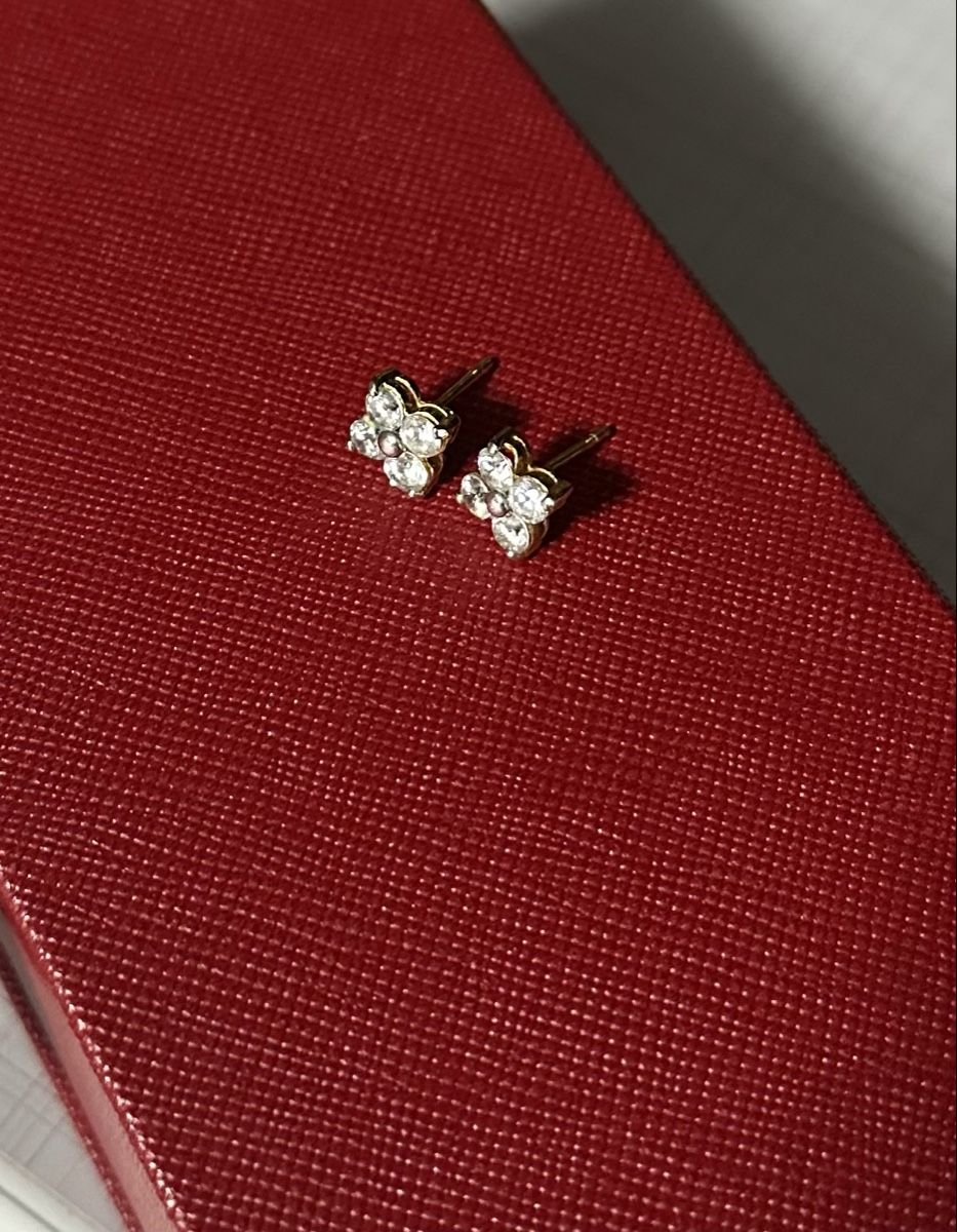 Orecchini pendenti & Orecchini a lobo: Ohrringe vielleicht mit Diamanten – Usato da Luzern venduto da ariazalea 6