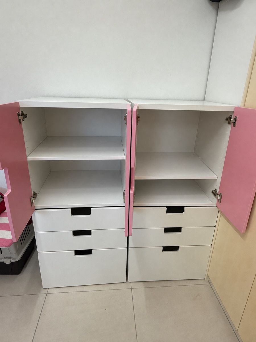 Armoires: Ikea Kleiderschrank pink/weiss – D'occasion à Baar par lad_s9mg 1