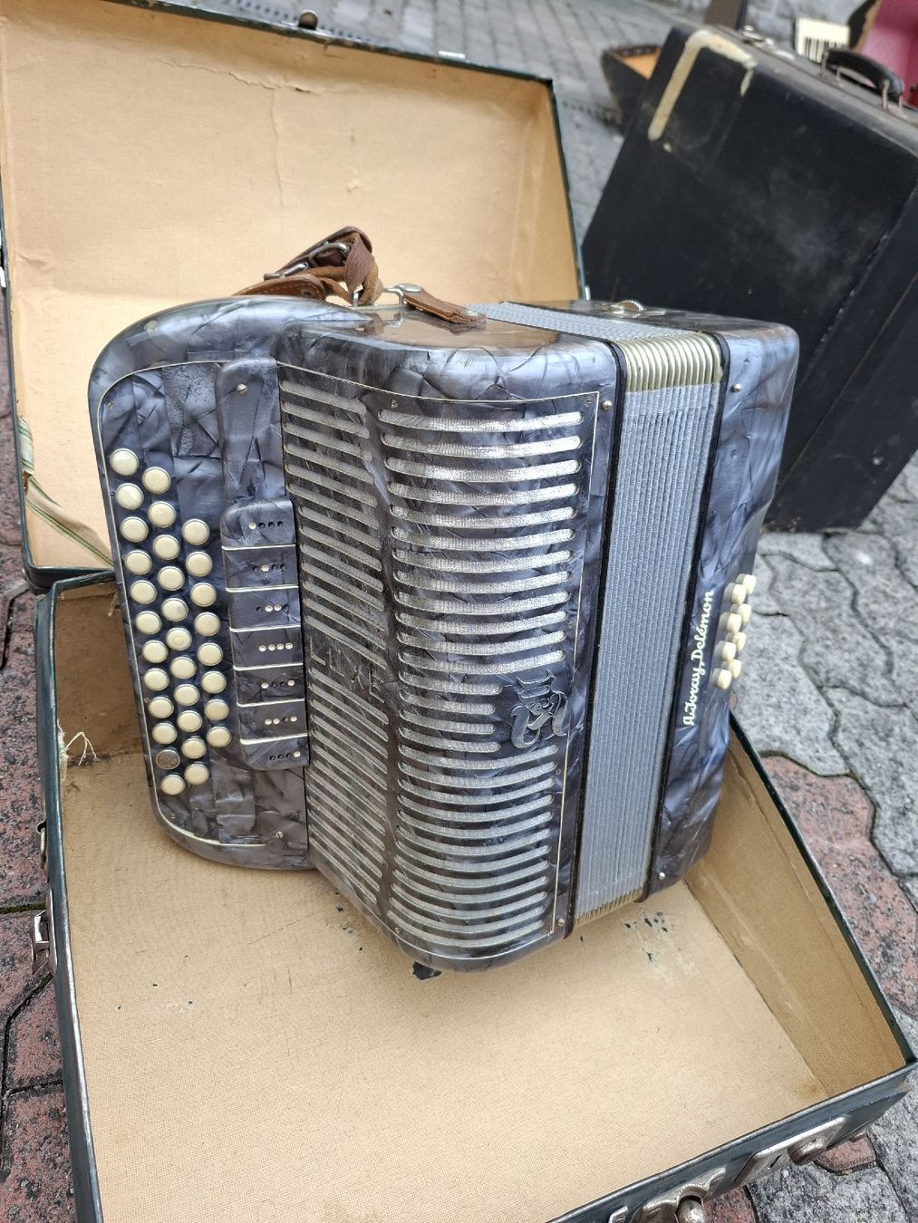 Strumenti musicali: 4 chörig orgeli diatonish. – Usato da Villeneuve venduto da BibiVintage 3
