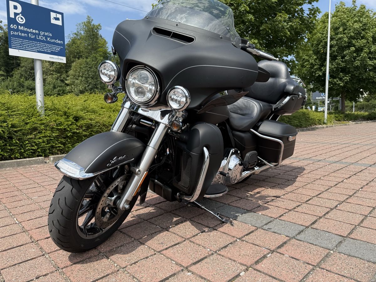 Harley-Davidson Touring: Harley Davidson Electra glide – Gebraucht aus Niederhasli von TurboDriven 2