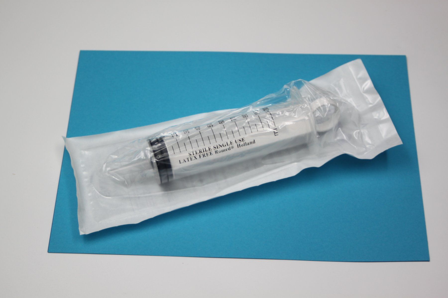 Tecnologia medica: 100ml Spritze inkl. Reduktion Einmalspritze – Nuovo e nell'imballaggio originale da Lömmenschwil venduto da ritalin01