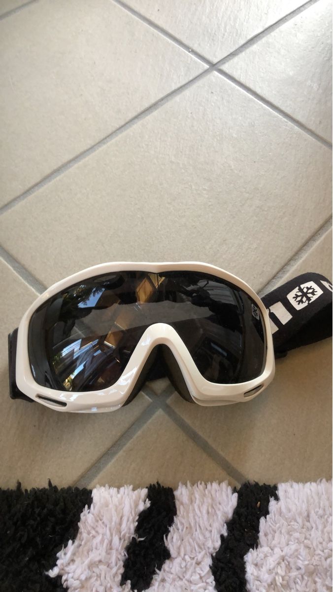 Sci: Ski goggles white INOC – Usato da Baltschieder venduto da Miumiu21