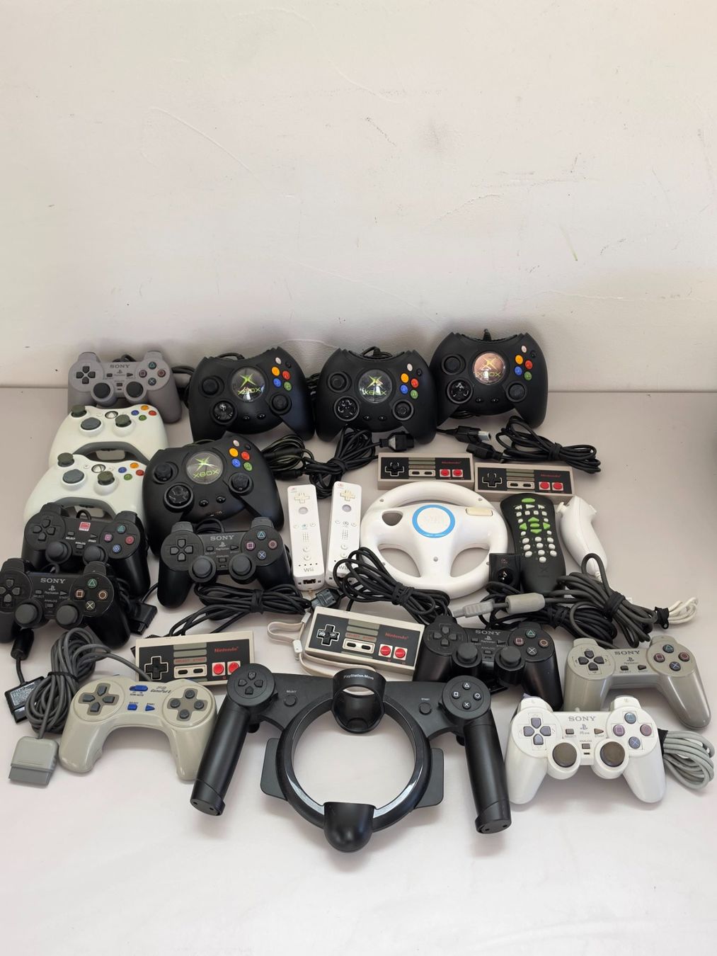 Controller: Controller Sammlung - Nintendo - XBOX - Playstation - 21 Stk – Usato da Birr venduto da DisDas