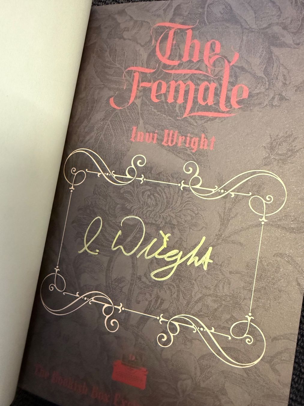 Libri: The Female von Invi Wright - Spezial Edition – Nuovo e nell'imballaggio originale da Eichberg venduto da Lolapop18 3