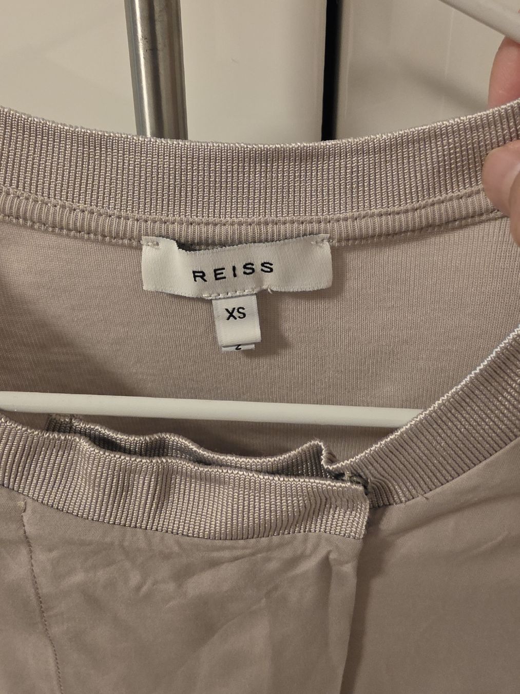 Top: Reiss XS beige top – Nuovo (secondo la descrizione) da Zürich venduto da lit_n7pb 3