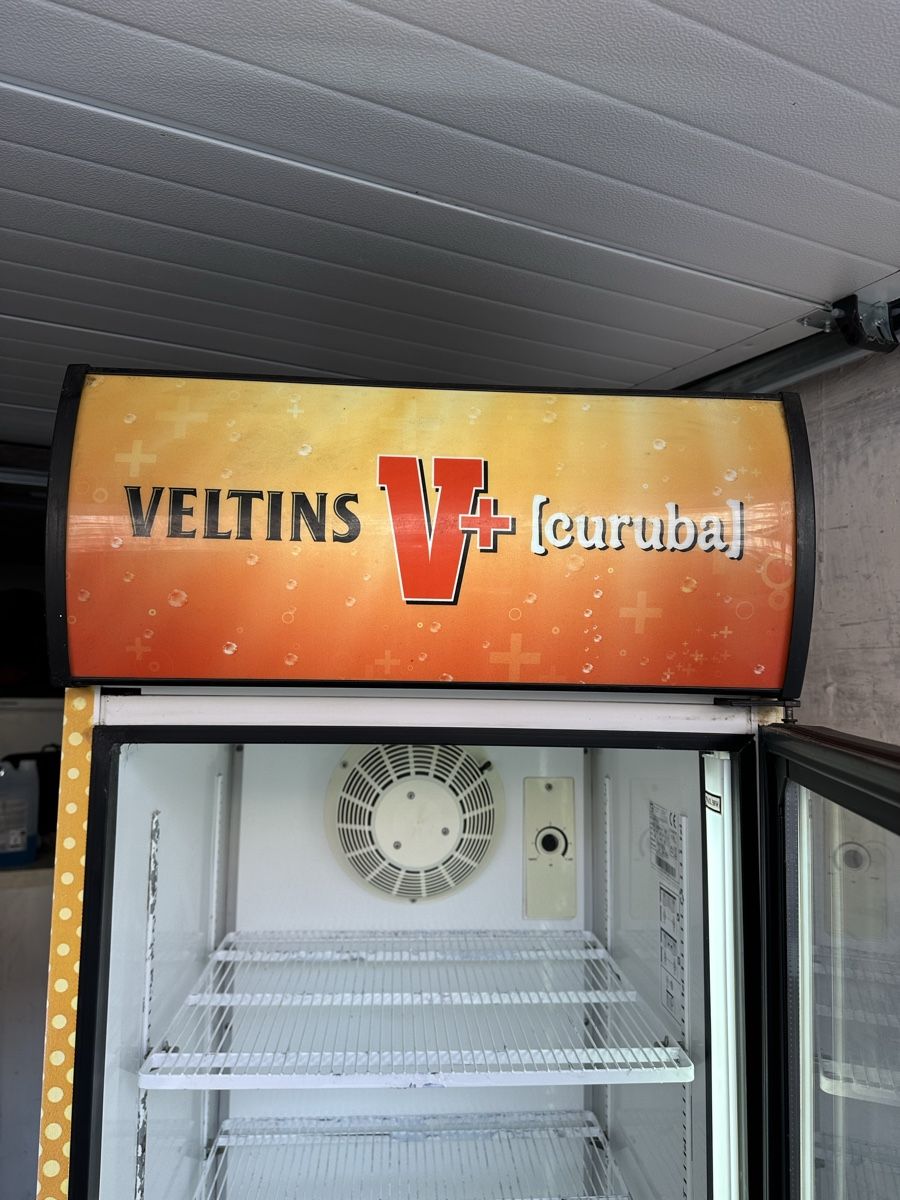 Frigoriferi: Gastro Getränkekühlschrank – Usato da Kleindöttingen venduto da jas_5nyc 2