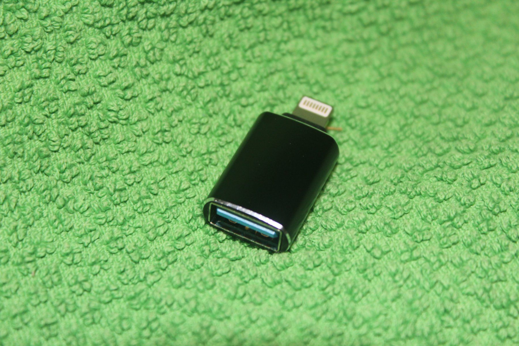 Laufwerke & Adapter: USB A Adapter Lightning  iPhone iPad Kamera 3.0 – Neu (gemäss Beschreibung) aus Kirchdorf AG von csnmclub