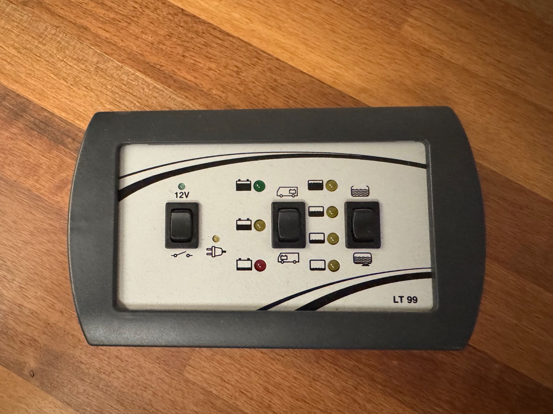 Componenti elettronici: Schaudt Bedien-, Anzeigetafel LT99 – Usato da Frauenfeld venduto da Spitzli5