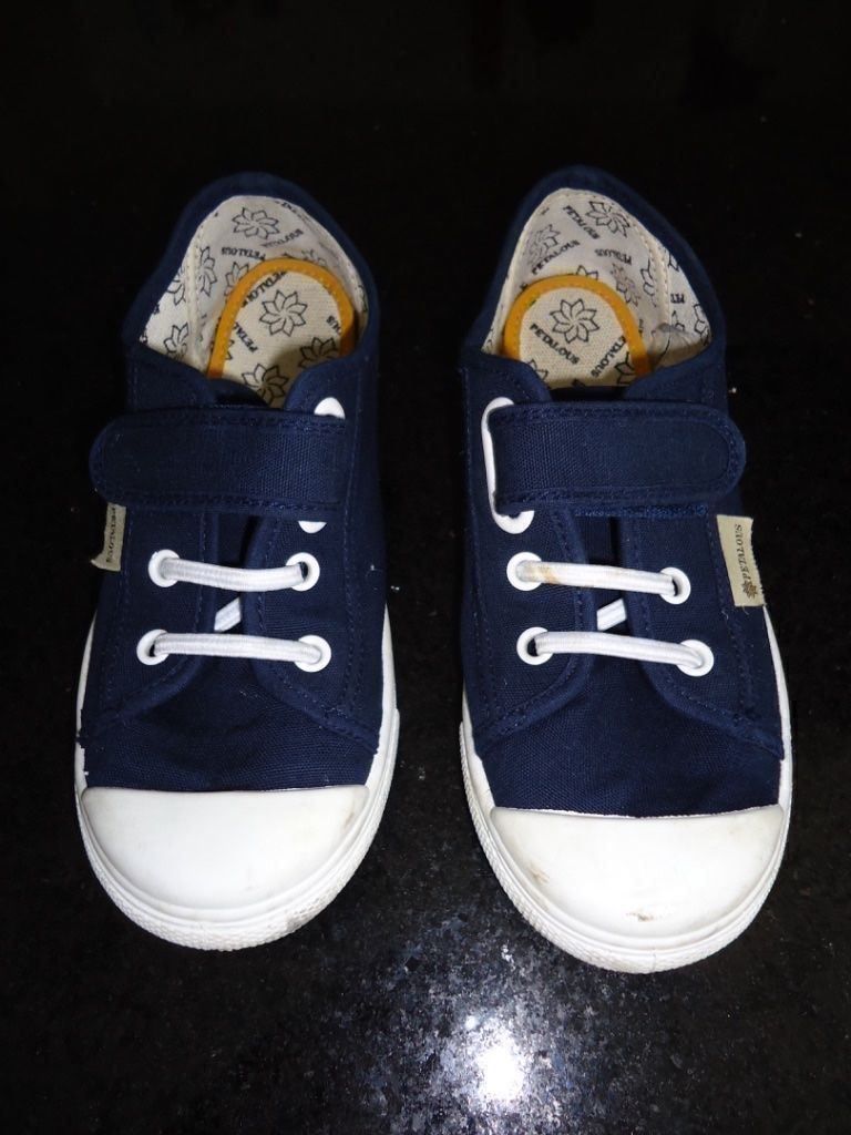 Scarpe per ragazzi: Stoffschuhe von Petalous, Grösse 33 – Usato da Wohlen AG venduto da Michi761 2