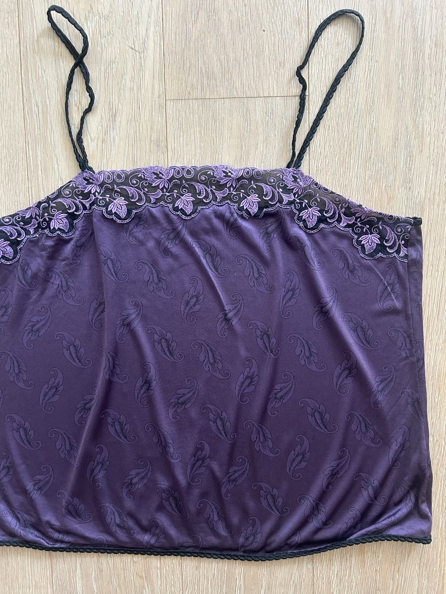 Top: Damen Top lila mit Spitze Grösse L – Usato da Bern venduto da marleyy77