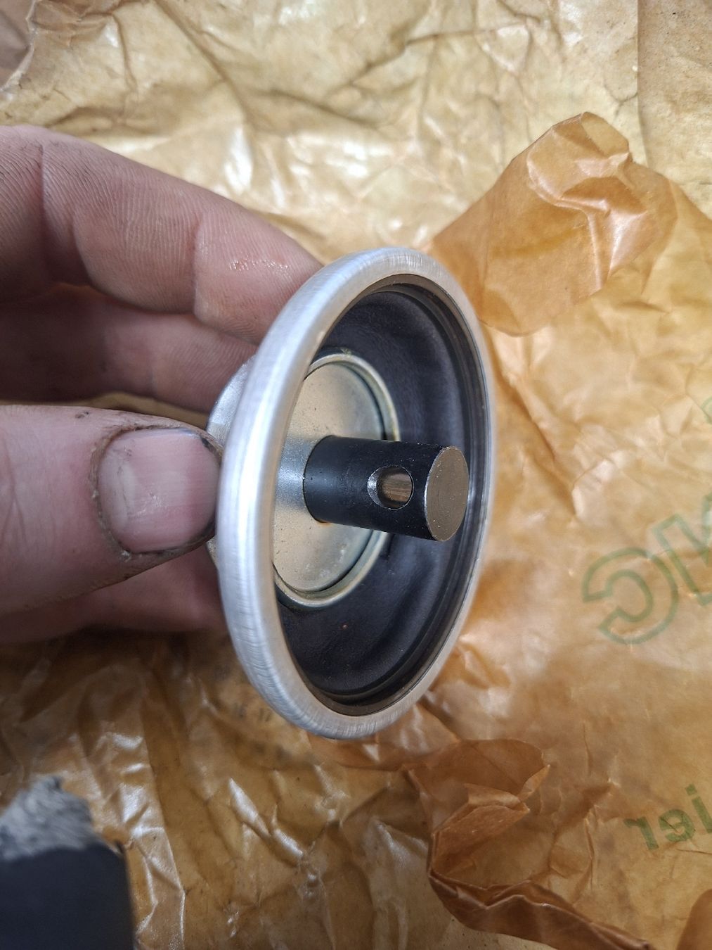 Autres pour métaux et serrurerie: Membrane Bosch Einspritzpumpe Hürlimann – Neuf avec emballage d'origine à Aeschau par Elu2000