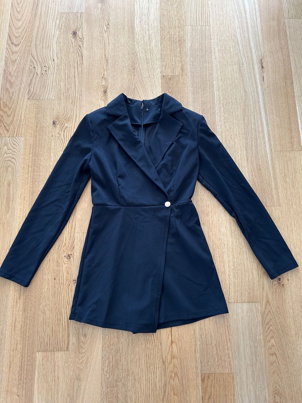 Shein Vestiti: Blazer Mini Kleid in schwarz - Neu – Usato da Altenrhein venduto da _6sbw