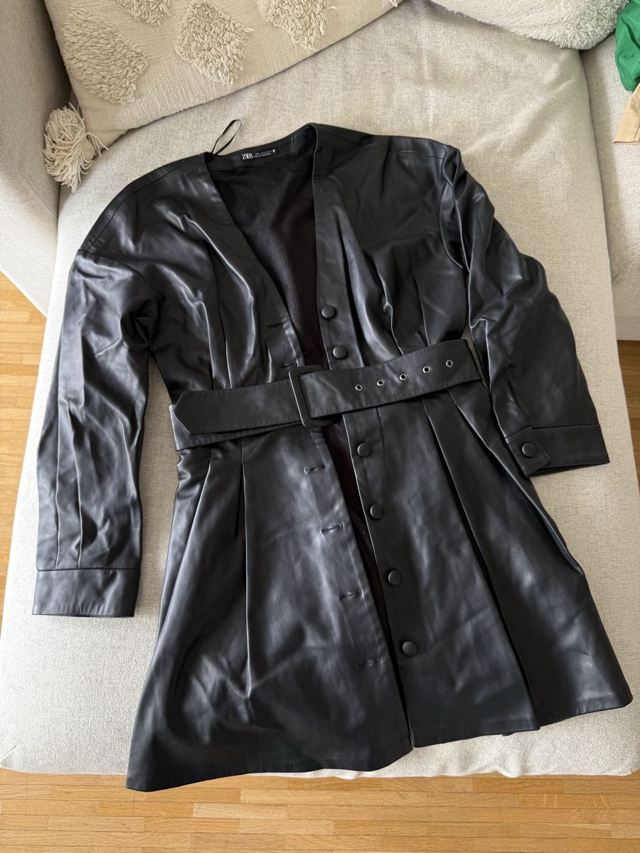 Zara Vestiti: Robe effet cuir Zara S – Usato da Genève venduto da van_yjj2