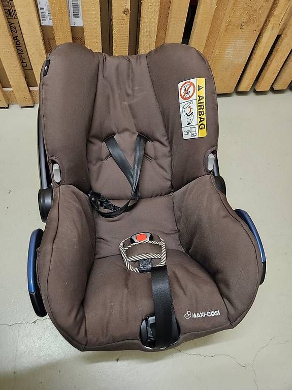 Seggiolini per auto: Babyschale Maxi Cosi – Usato da Rickenbach b. Wil venduto da Musti700007
