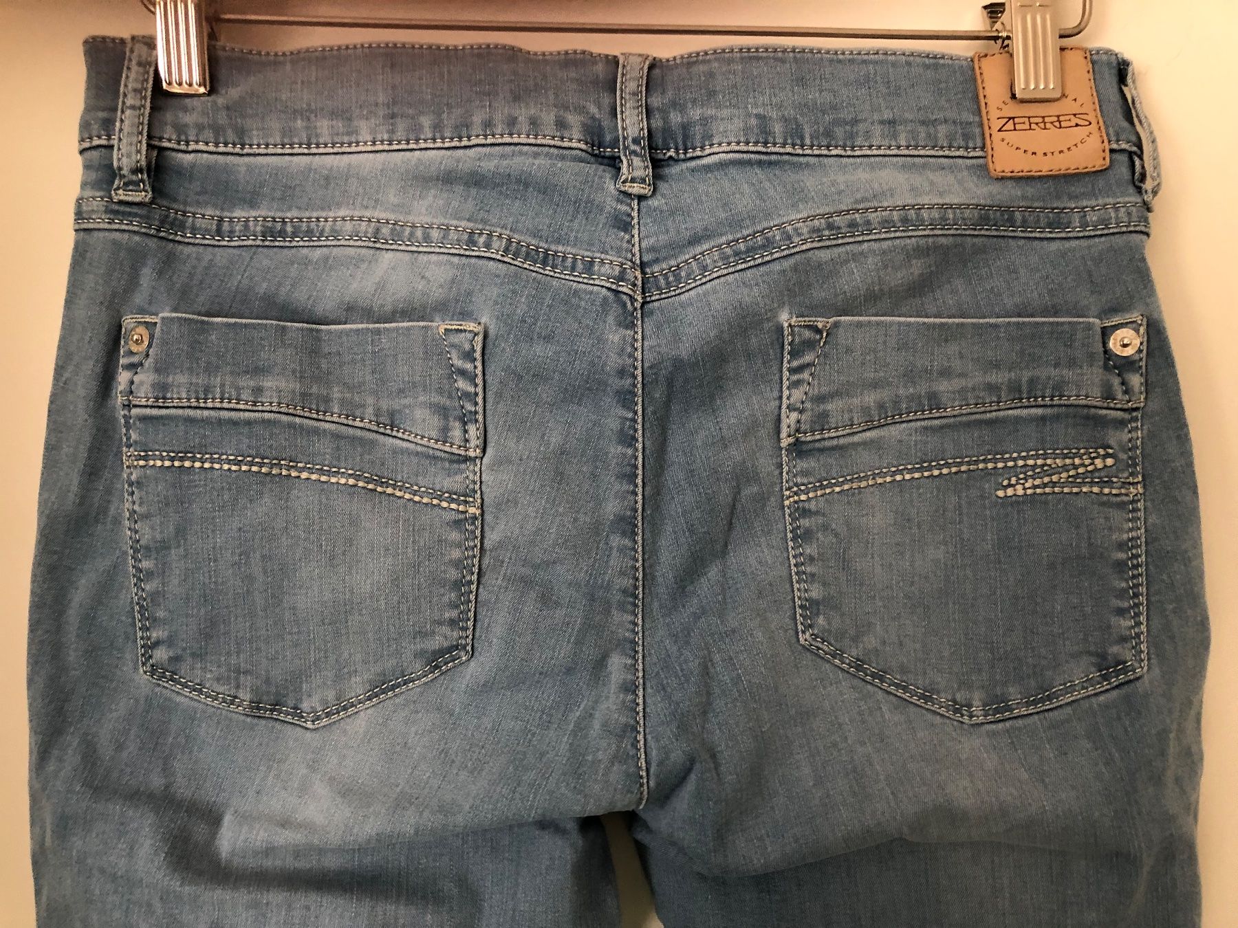 Jeans: Jeans – Nuovo (secondo la descrizione) da Arlesheim venduto da leyRum4.5 2