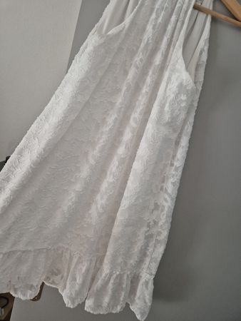 Kleid weiss Grösse 34 Spitze mit Kragen und Knöpfen