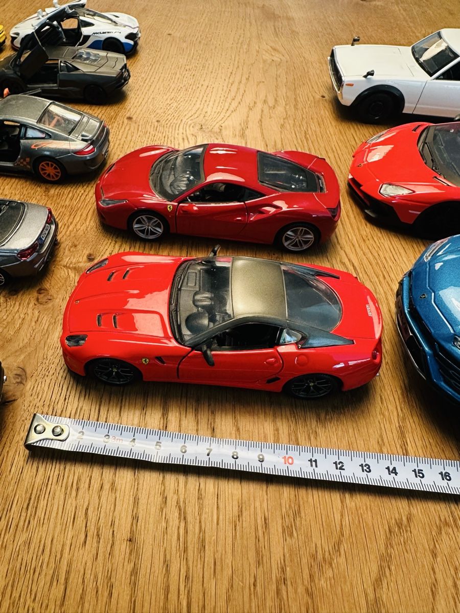 Modellini d'auto: Sammlung von Modellautos, Ferrari, Lamborghini ect. – Usato da Subingen venduto da Leonille 2