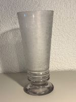 Glas Väschen - Antik - zarte Gänseblümchen graviert - TOP