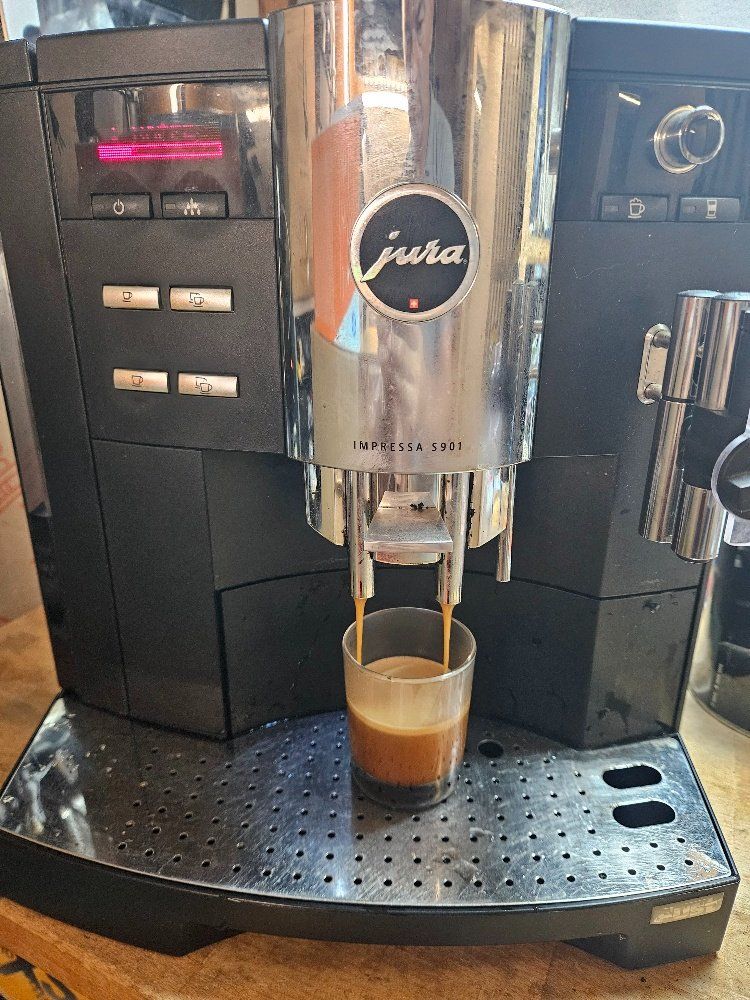 Jura Macchine per caffè & Macchine per espresso: Jura S901 OT – Usato da Zürich venduto da mimi_zh 8