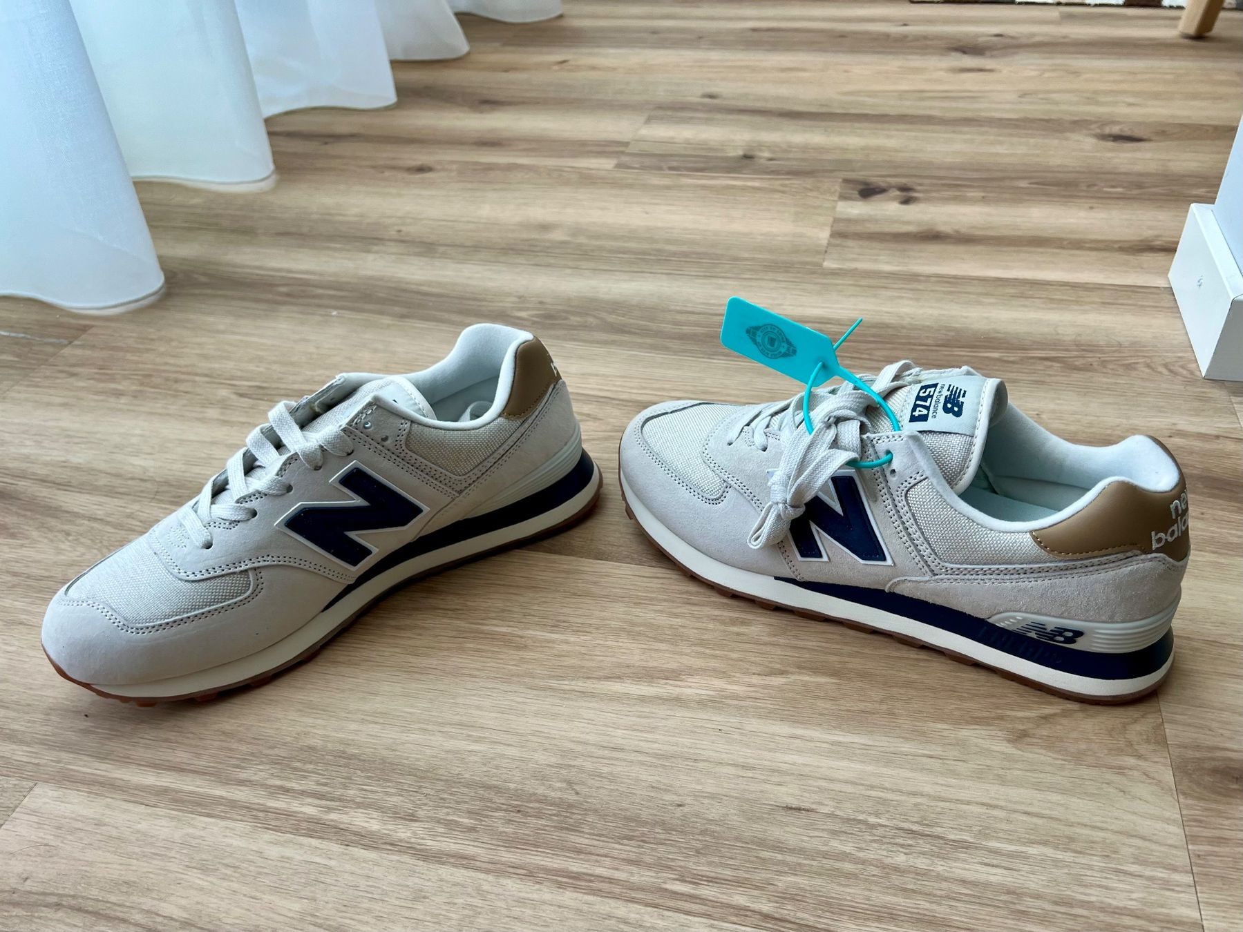 New Balance Herrenschuhe: NEU - NB New Balance 574 Sneaker – Neu und originalverpackt aus Baden von and_fcs2 5