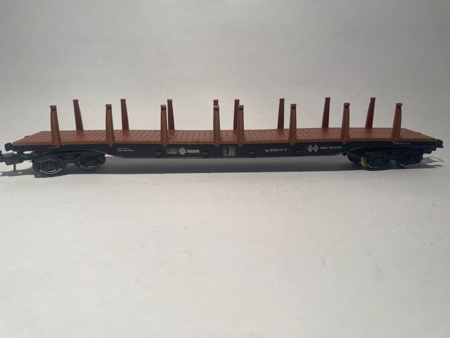Lima Modellini di ferrovie: LIMA Rungen - Güterwagen mit Baumstamm, DC Achsen – Usato da Buchrain venduto da Modellbahn11 2