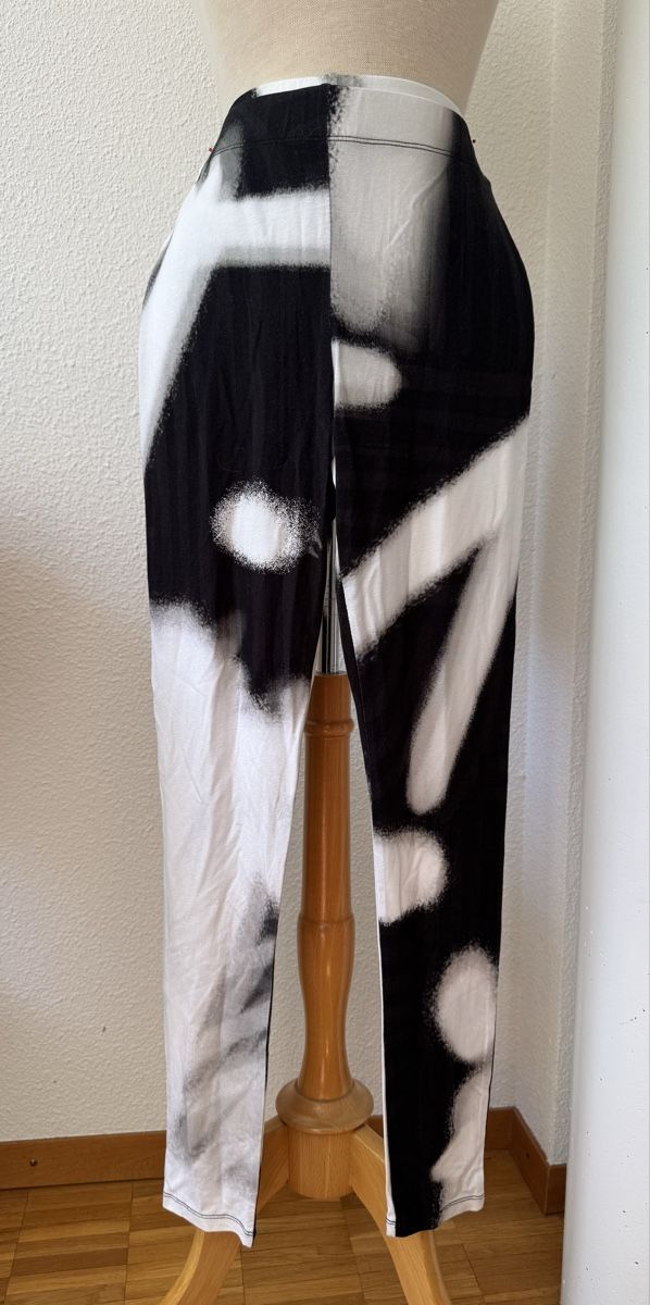 Leggings: Ozai N Ku - Legging - Taille S - viscose elastan  – Nuovo e nell'imballaggio originale da Morges venduto da sandy069
