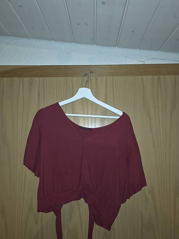 Tops: Rotes Brandy Oberteil  S – D'occasion à Maisprach par Mel050