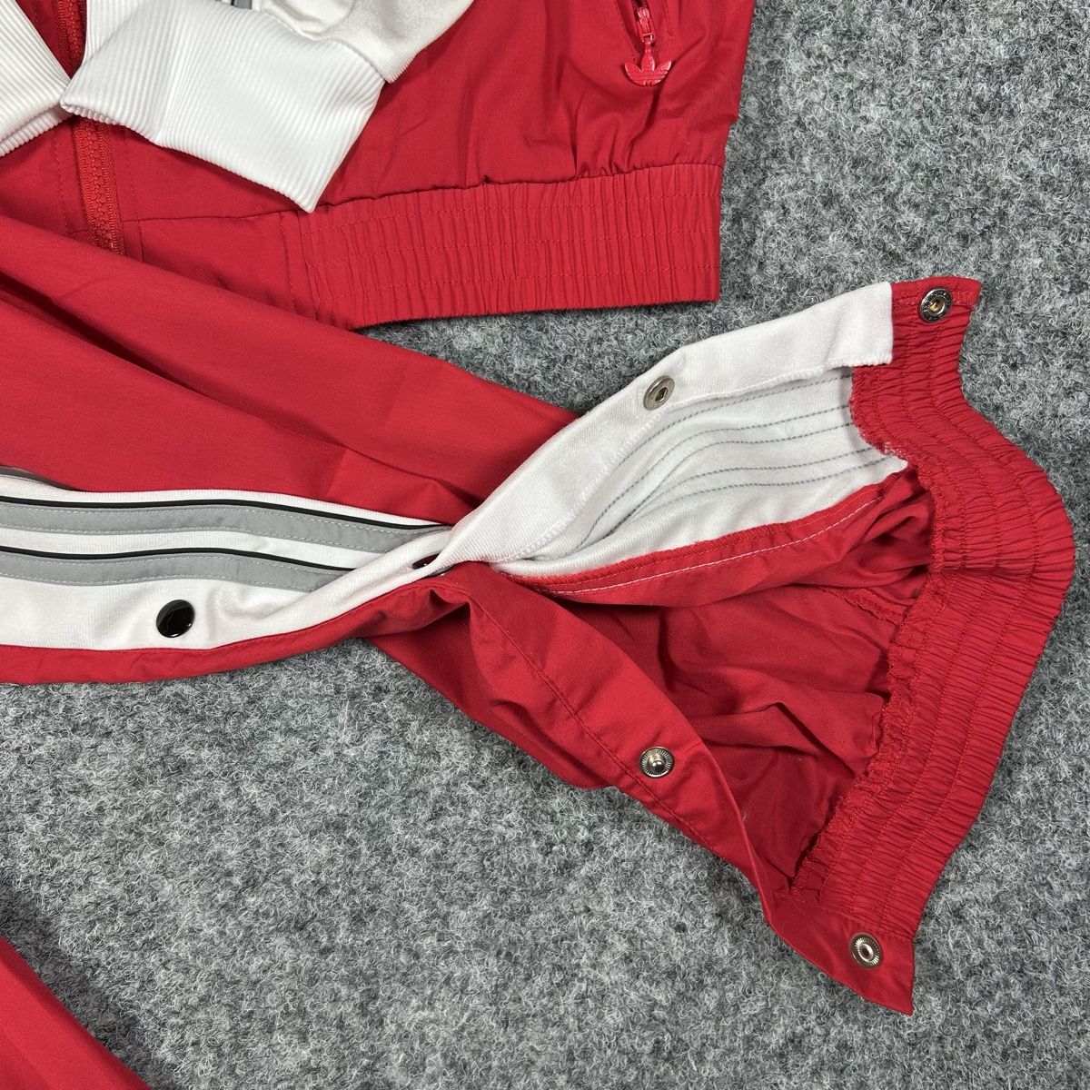 Adidas Vestes: 1990 Adidas track suit  – Neuf (Voir description) à La Sagne NE par Matlasape 2