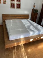 Holzbett Eiche mit Lattenrost und Matratze guter Zustand