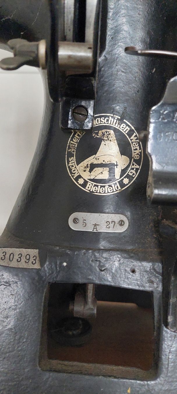 Adler Macchine da cucire: Nähmaschine Sattlerei – Usato da Sempach venduto da Charluky 1