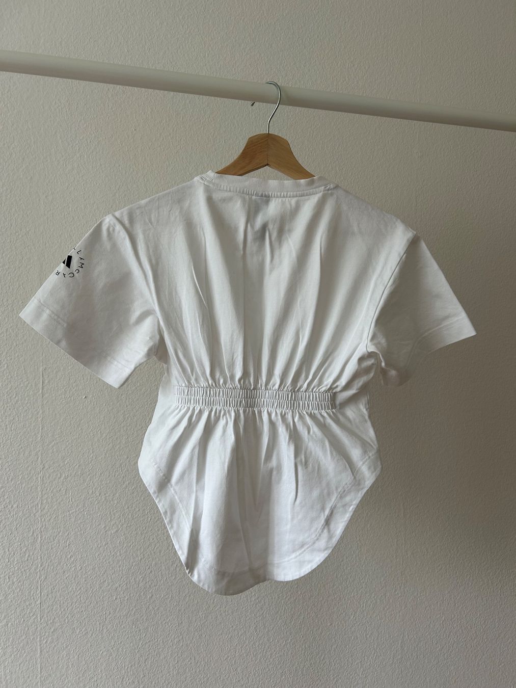 Adidas T-Shirts: ADIDAS BY STELLA MCCARTNEY T-SHIRT – Gebraucht aus Zürich von _nathalie_ 1