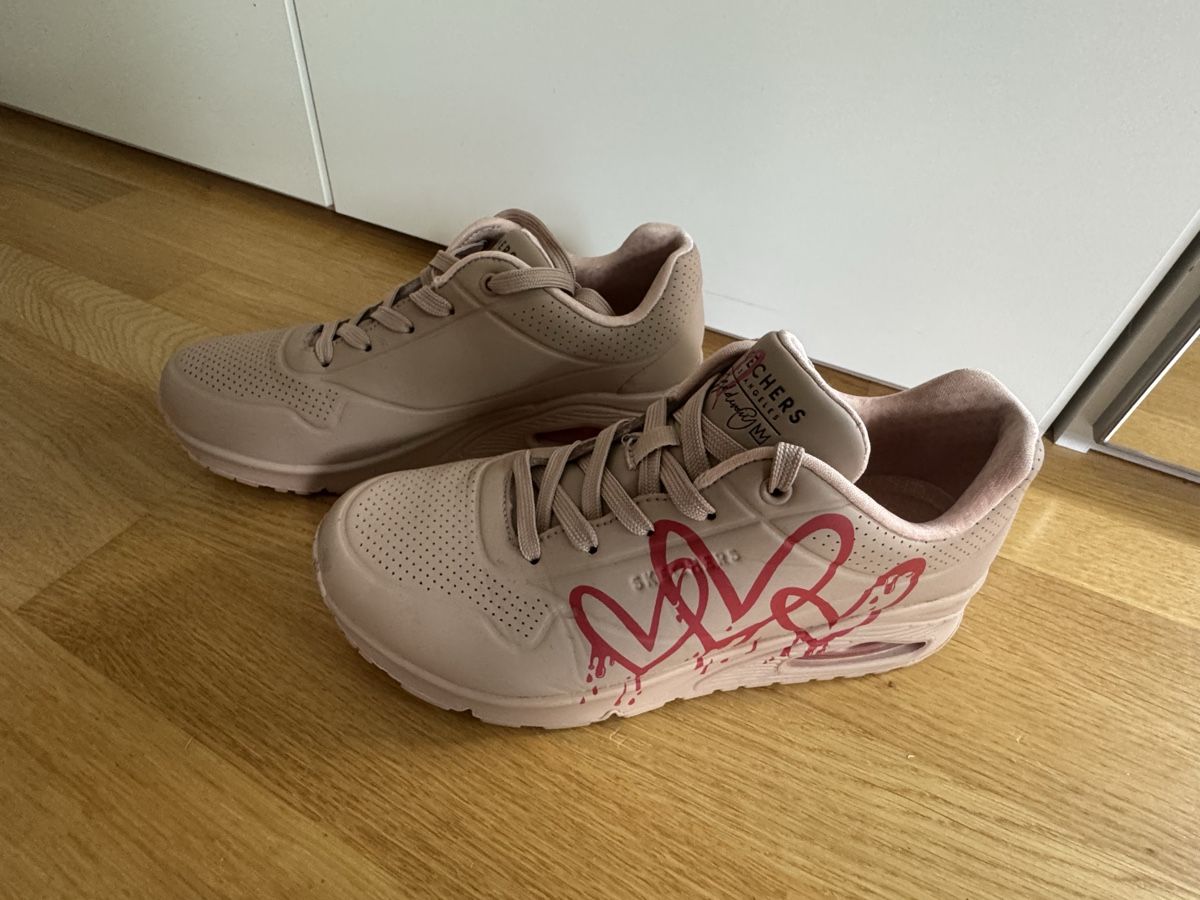 Skechers Damenschuhe: Skechers UNO Sneaker Gr. 38, Neuwertig – Neu (gemäss Beschreibung) aus Bern von cpiller01 2