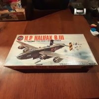 Handley Page Halifax 1:72 AIRFIX