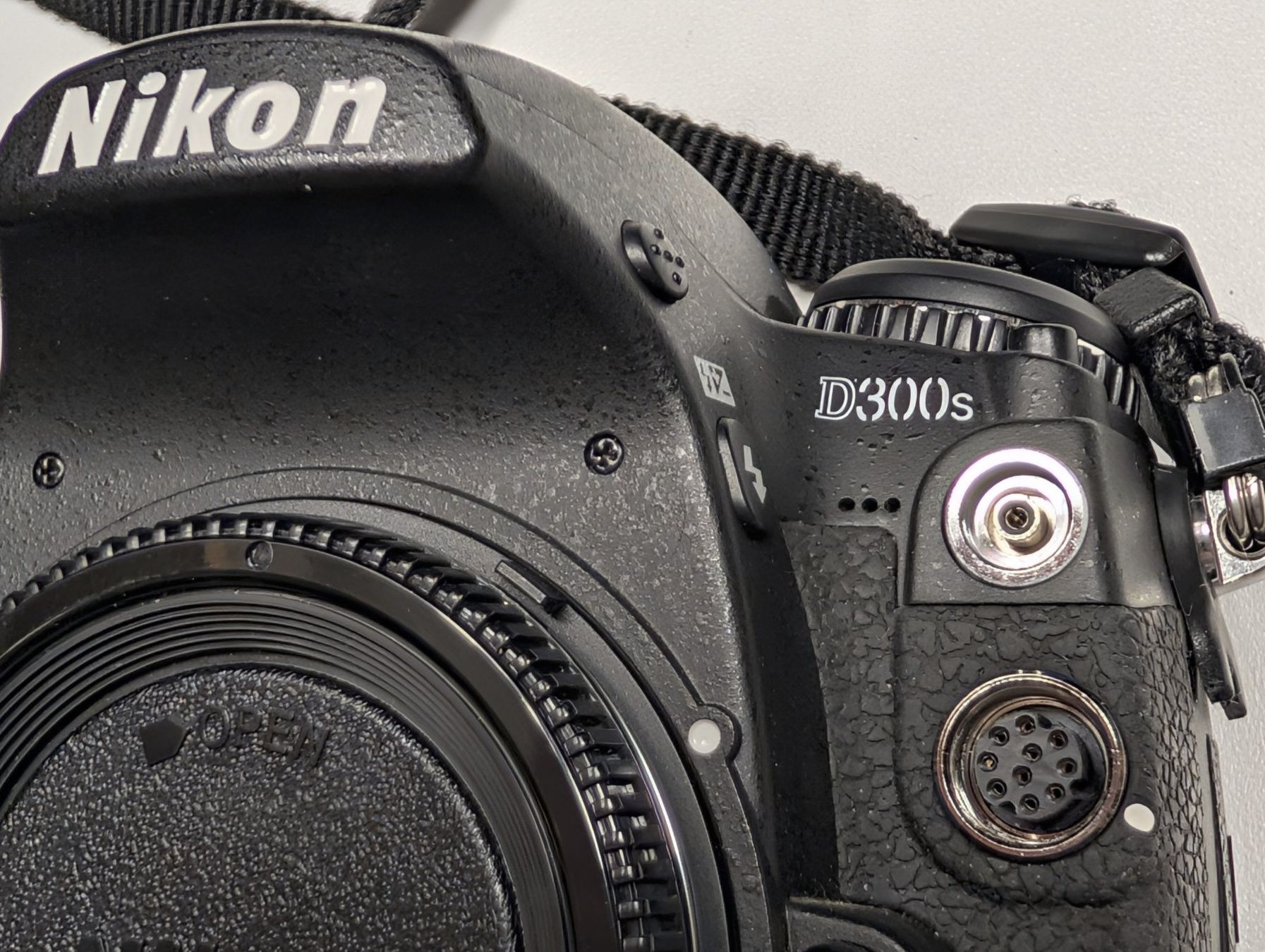 Nikon Appareil photo: D300s mit originalem MB-D10 Griff – D'occasion à Thalwil par miguev 1