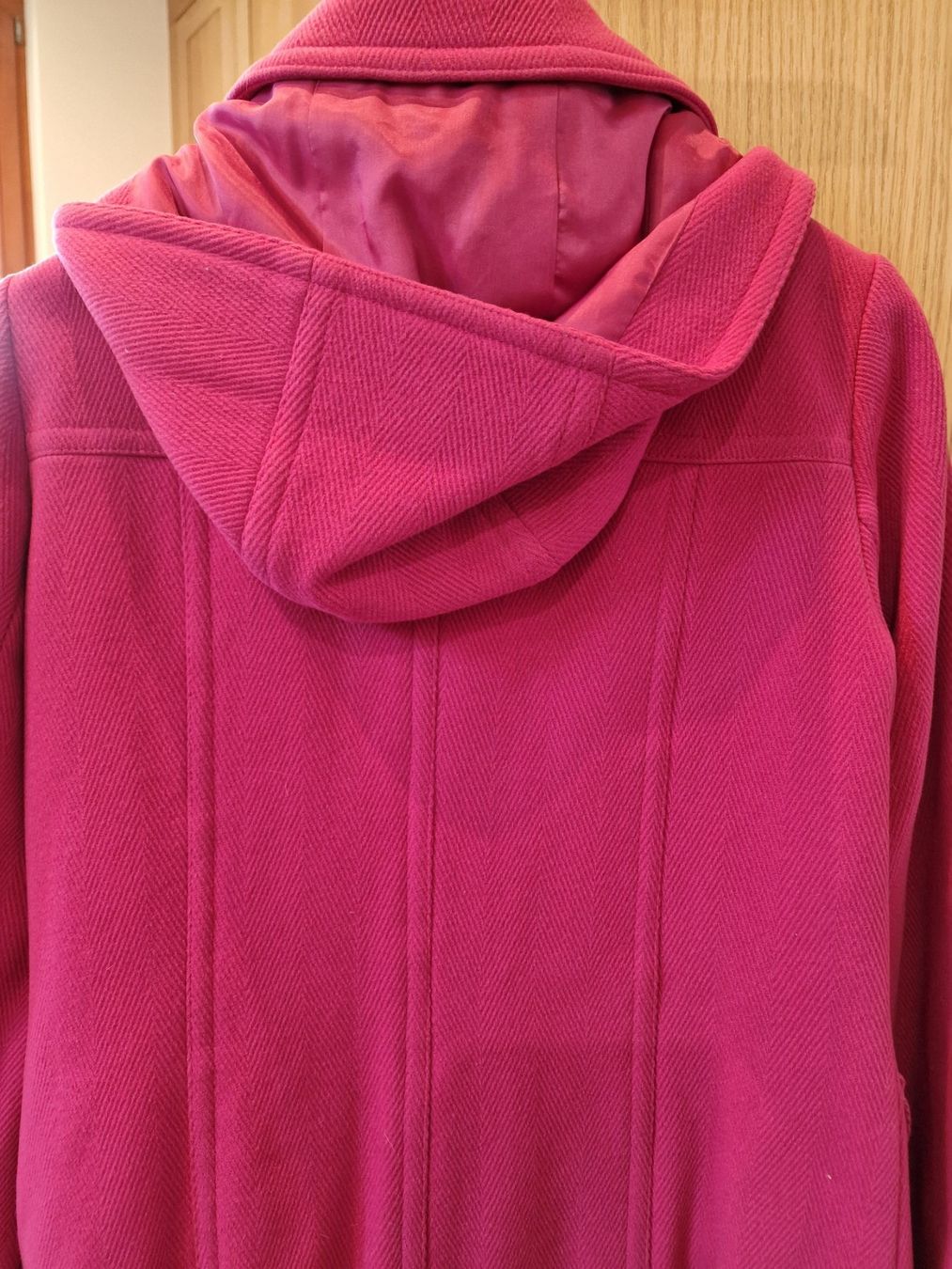 Jacken: Veste Caroll taille 38 avec capuche – Gebraucht aus Oberhofen AG von jac_f7t8 1