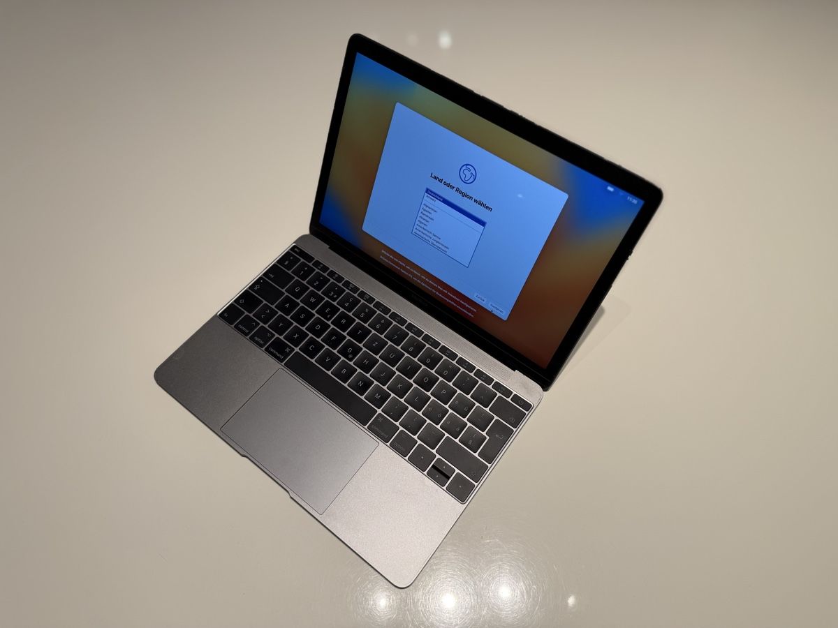 Apple Notebook: MacBook 12 Zoll – Usato da Domat/ems venduto da Vivs 1