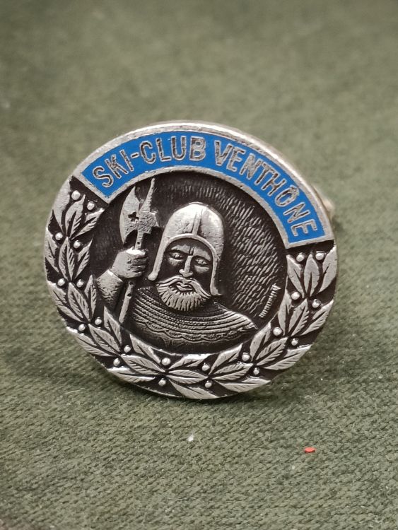 Die Jungen – Gussfoto Knopfabzeichen / Kühlschrankmagnet (25 Mm) – Metall, TV-Serien-Design