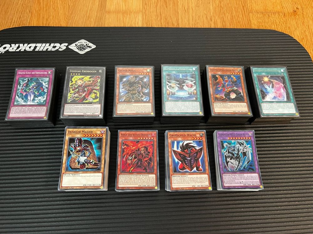 YuGiOh! über 400 Karten Bulk (davon 199 in sleeves) Kaufen auf Ricardo