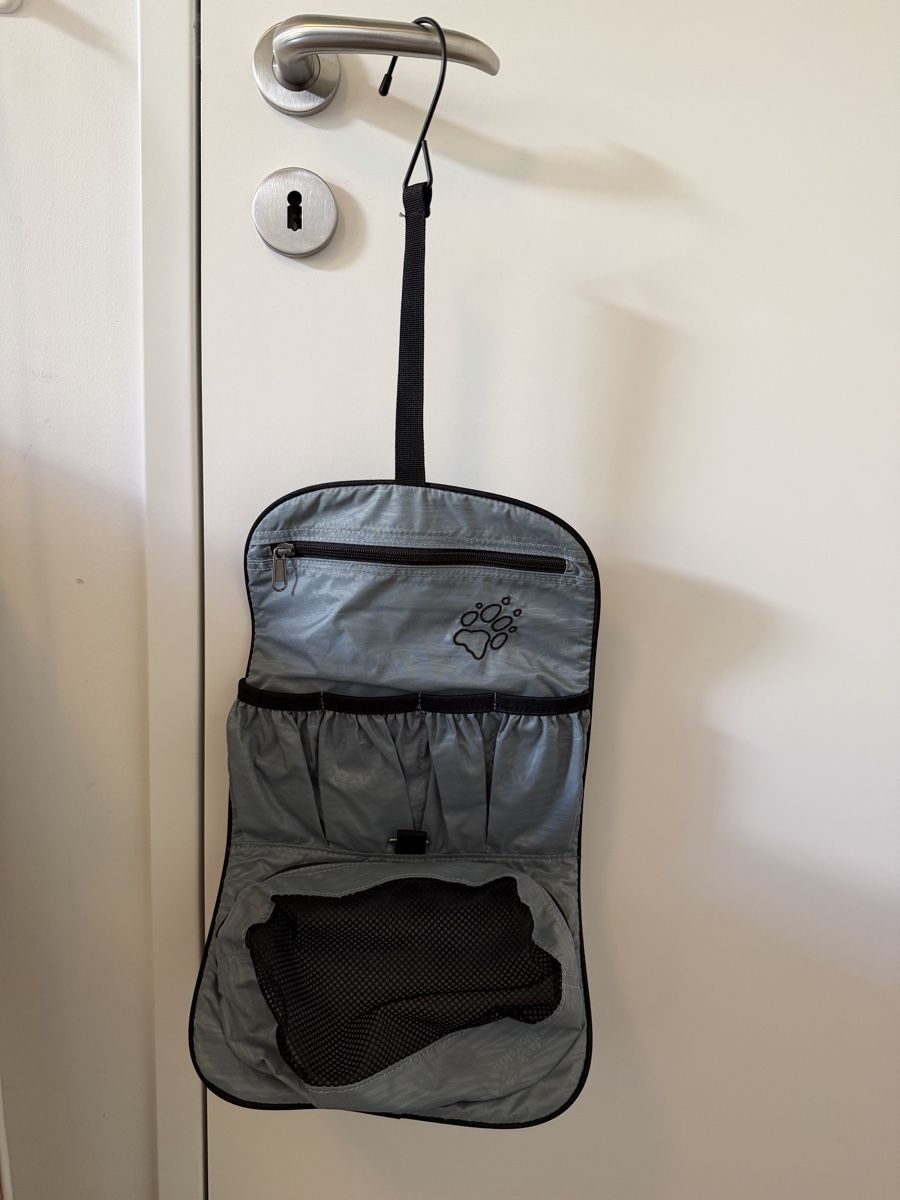 Jack Wolfskin Custodie per cosmetici: Jack Wolfskin Necessaire – Usato da Winterthur venduto da den_5jnp 2