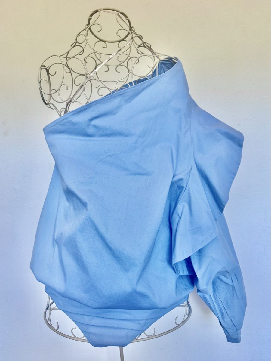 Top: Body Nizza light blue size M/L – Nuovo (secondo la descrizione) da Kilchberg ZH venduto da Suisse500 3