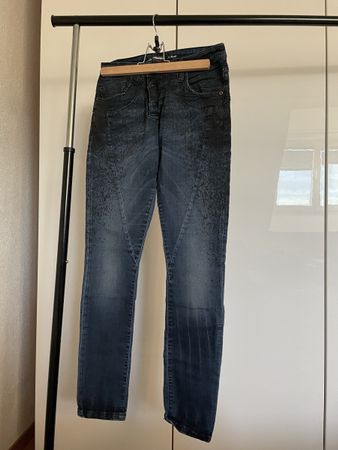 Please Jeans