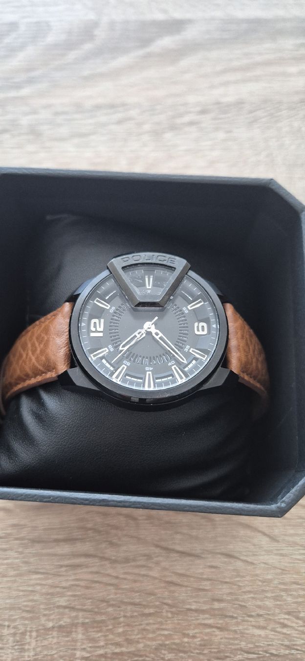 Police Montres: Police Watch – Neuf (Voir description) à Bülach par YSF90 1