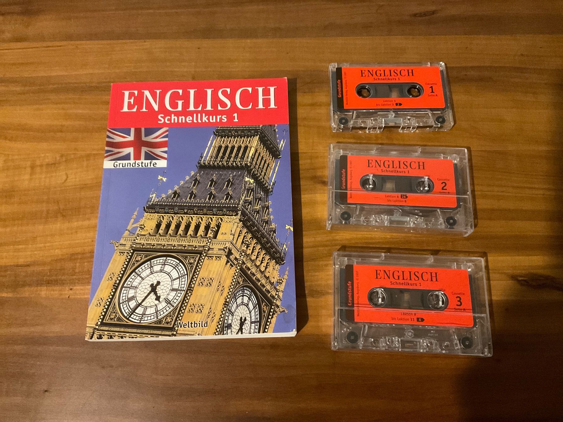 Bücher: Englisch Schnellkurs: Buch mit 3 Kassetten – Gebraucht aus Wetzikon ZH von CZ.