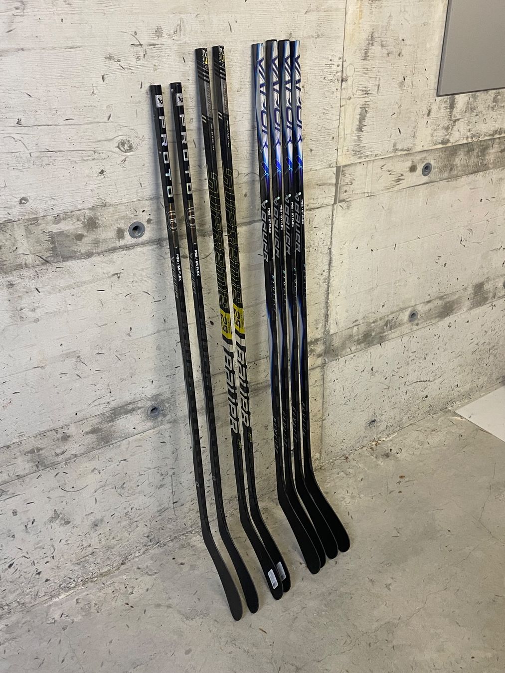 Bauer Bastoni & Pale: Bauer Eishockeystöcke, LINKS – Usato da Dübendorf venduto da jus_d5c2 2
