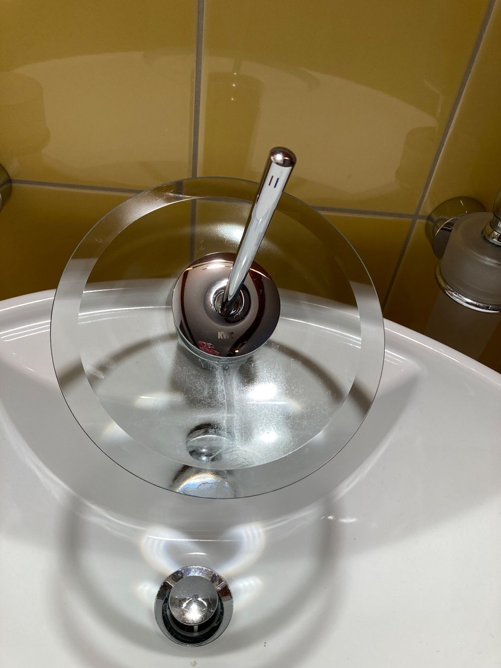 Rubinetteria: neuer Wasserhan im Wasserfall-Stil – Nuovo (secondo la descrizione) da Langenthal venduto da jessiica_z 2