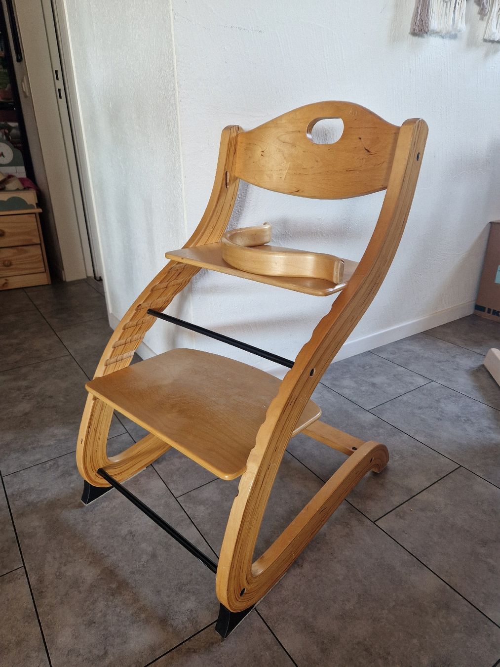 Chaises hautes: Kinder Hochstuhl – D'occasion à Zufikon par Ngigi 1