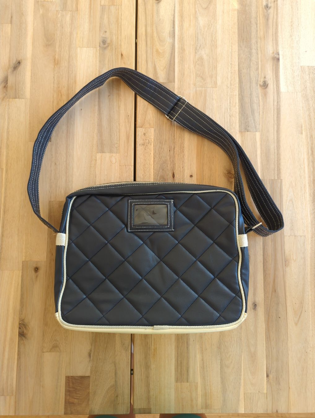 Superdry Taschen: Superdry Umhängetasche Messenger Bag – Gebraucht aus Winterthur von cinmyr 1