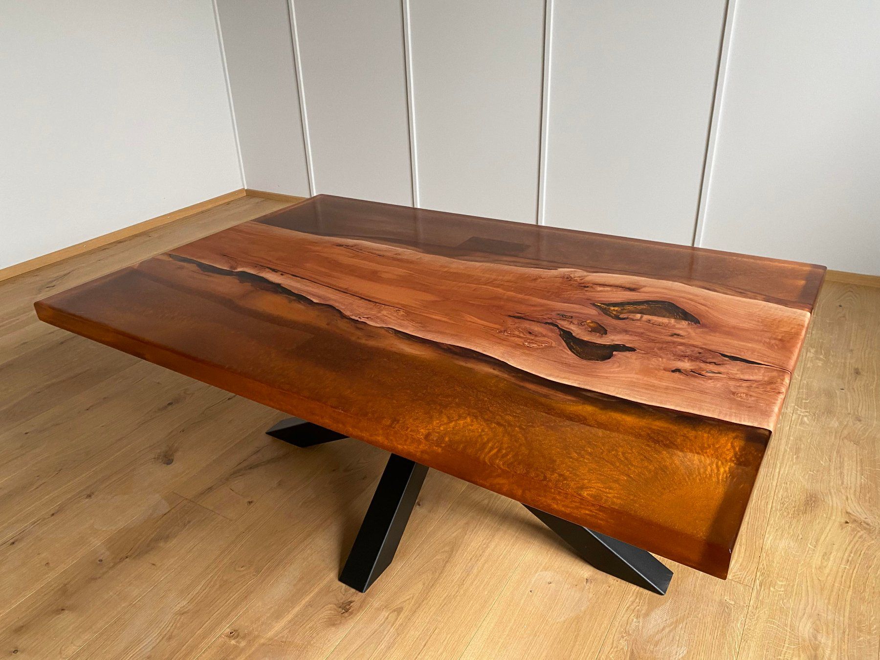 Tische: Epoxy XXL Salontisch **Kupfermetallic** – Gebraucht aus Niederuzwil von gullipulli 3